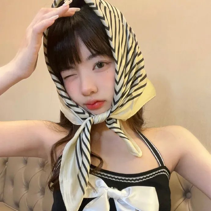 他她他她